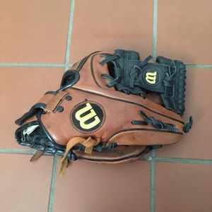 Wilson A700 11 1/2” baseball glove